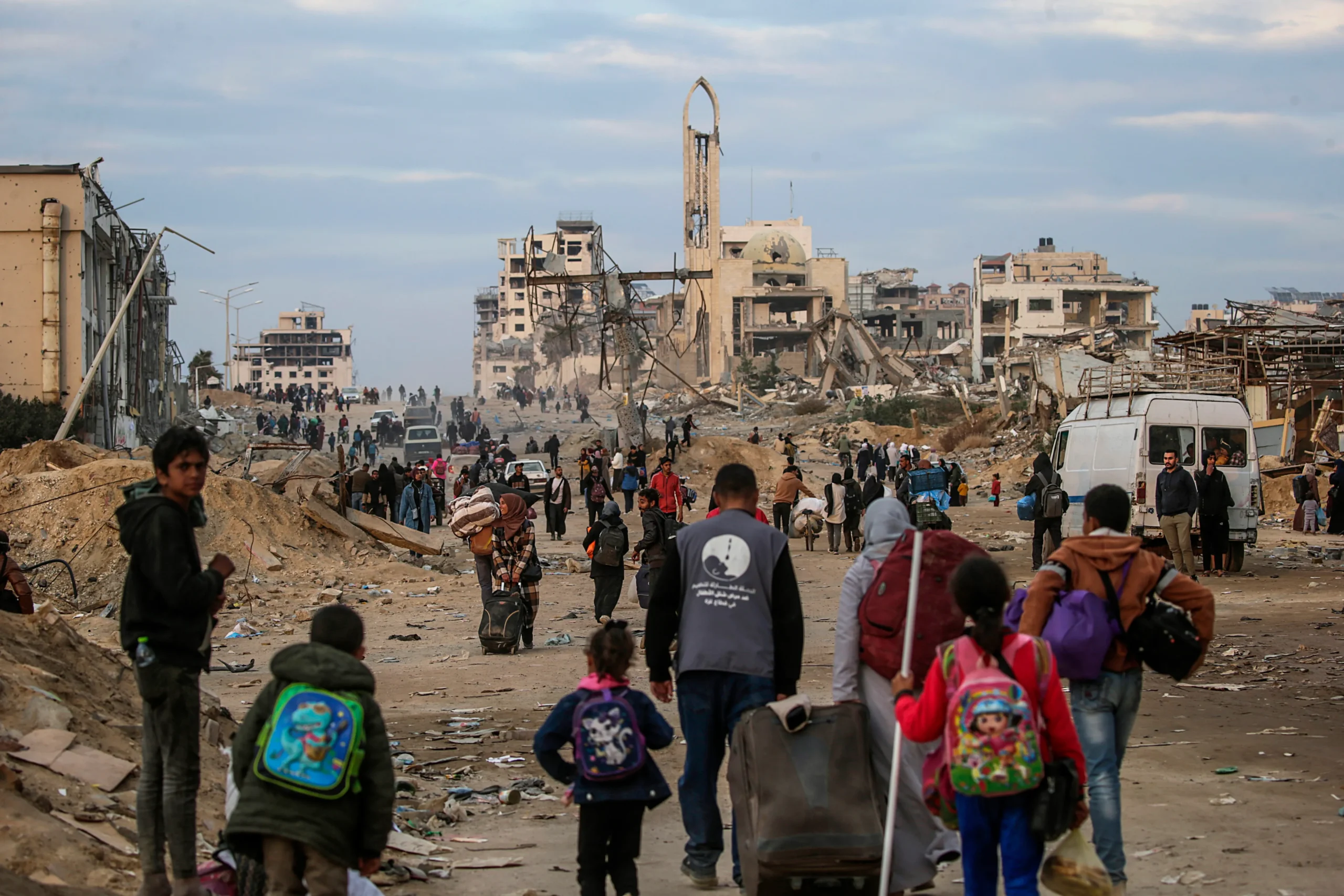Back to Gaza: Thousands Return to Find Homes in Ruins