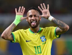 Neymar to Return to Brazil After Barcelona Rejects Move